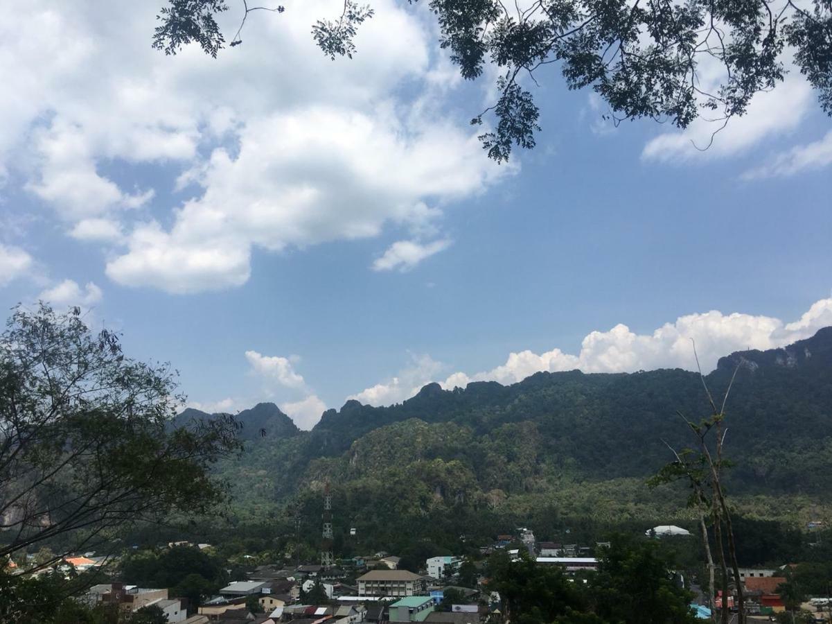 Thaweesuk Heritage Homestay Phang Nga Extérieur photo